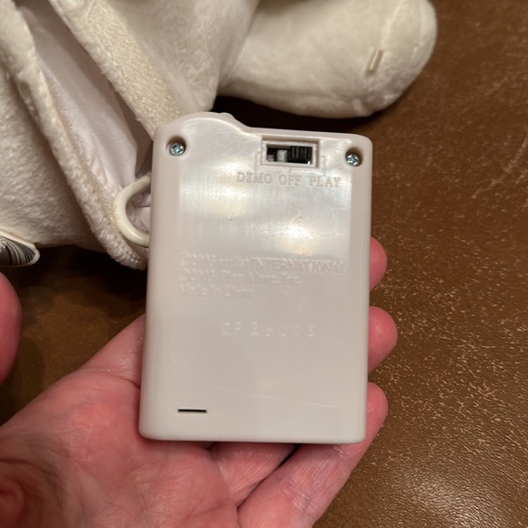 Dog Beagle Artist Collection 2003. - Picture 7 of 7